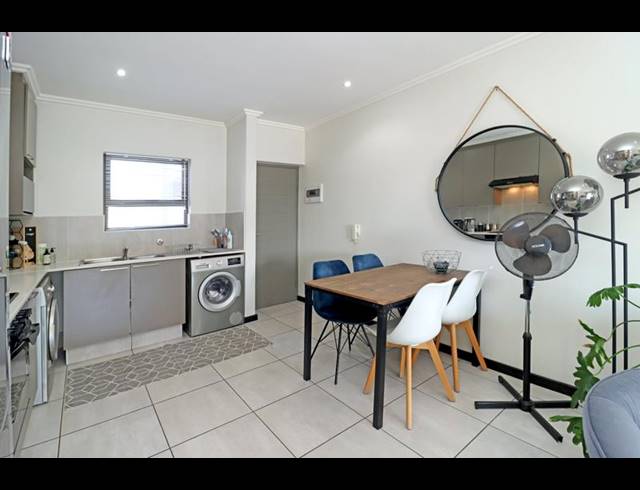 2 BEDROOM APARTMENT FOR SALE IN LONEHILL